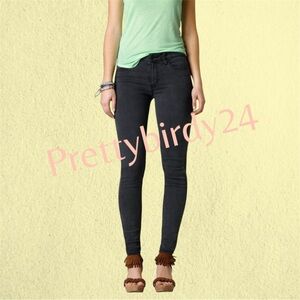 AEO Charcoal Hi-Rise Skinny Jeggings